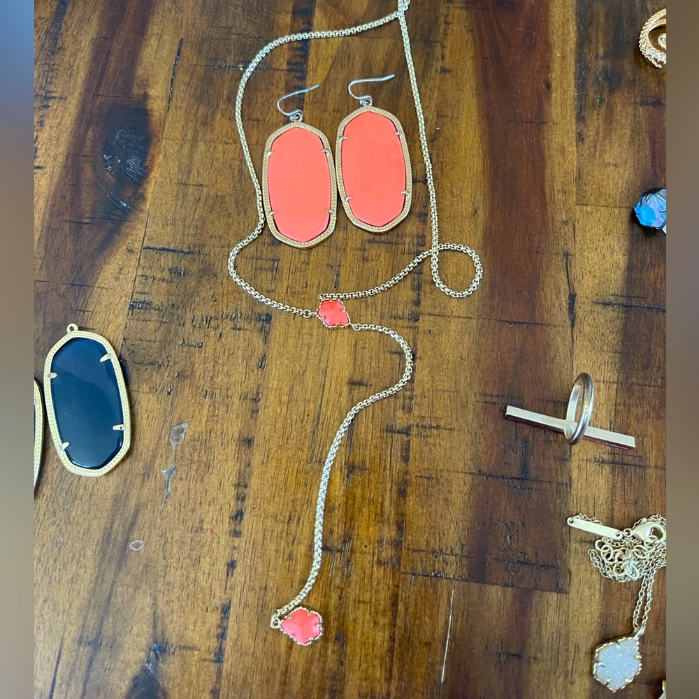 Kendra Scott Necklace & Earrings